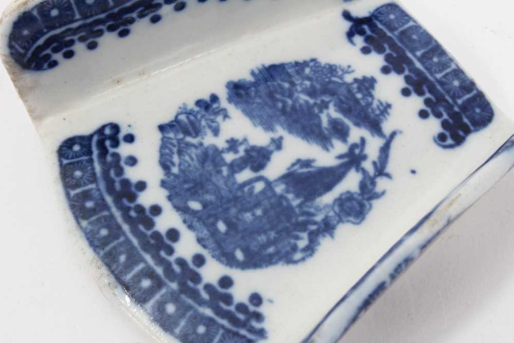 Set of four 18th century Caughley blue and white Asparagus servers decorated in the Fisherman and Co - Image 2 of 8