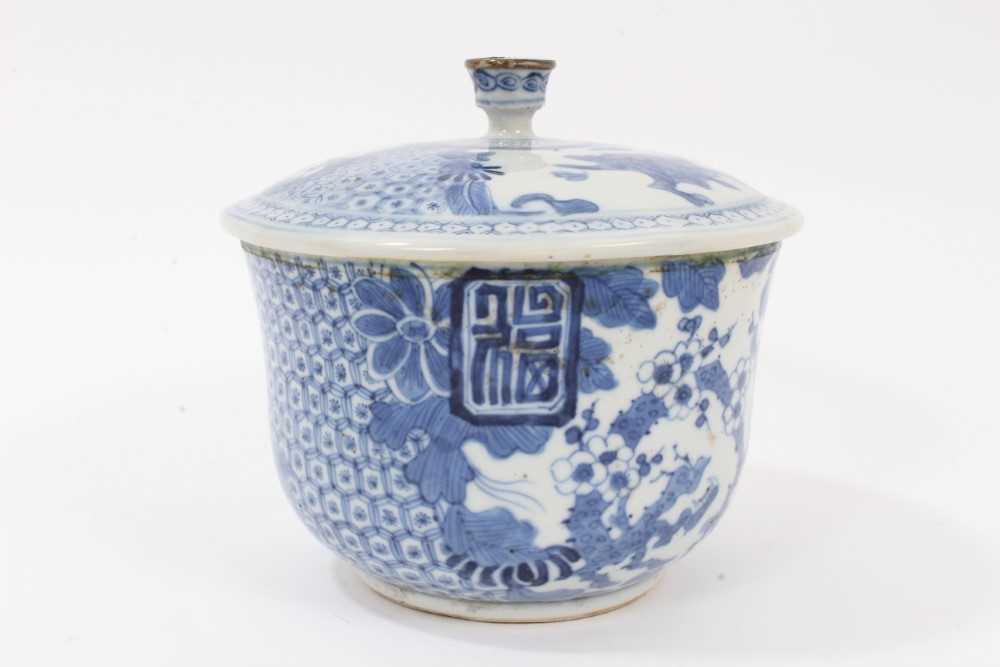 19th century Chinese blue and white covered bowl - Image 4 of 13