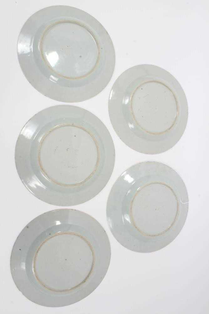 Five 18th century Chinese export plates - Image 14 of 18