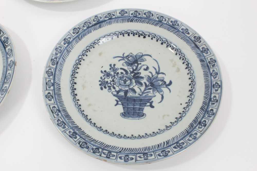 Five 18th century Chinese export plates - Image 12 of 18