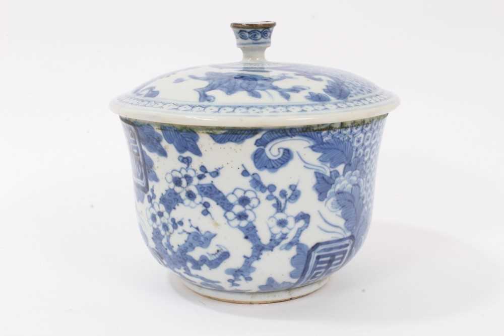 19th century Chinese blue and white covered bowl - Image 5 of 13