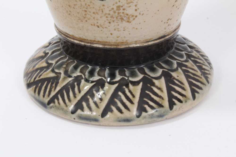 Pair Martin Brothers vases with bird decoration - Image 9 of 17