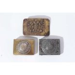 Two First World War Imperial German belt buckles together with an Imperial Russian belt buckle (3)