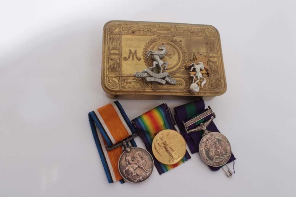 First World War pair comprising War and Victory medals named to 200572 PTE. G.V. Fermor. R.W. Kent.