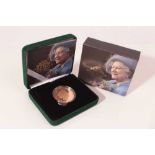 G.B. - The Royal Mint issued Queen Elizabeth The Queen Mother gold proof memorial crown 2002