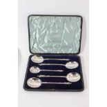 Good quality late Victorian silver fruit set cased as apostle spoons, comprising one sifter spoon an