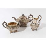 Good quality Early Victorian silver three piece teaset comprising teapot of octagonal form with engr