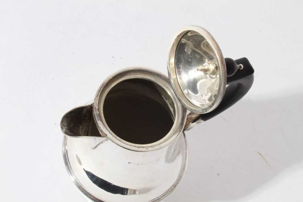 George V silver hot water pot of baluster form with ebony finial and loop handle (Birmingham 1931), - Image 4 of 5