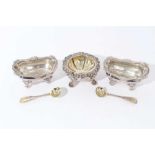 Good quality William IV silver salt of cauldron form with ornate foliate scroll border and gilded in