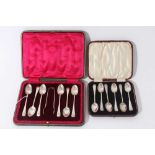 Set of six Edwardian silver Old English pattern teaspoons, with matching sugar tongs in a fitted cas