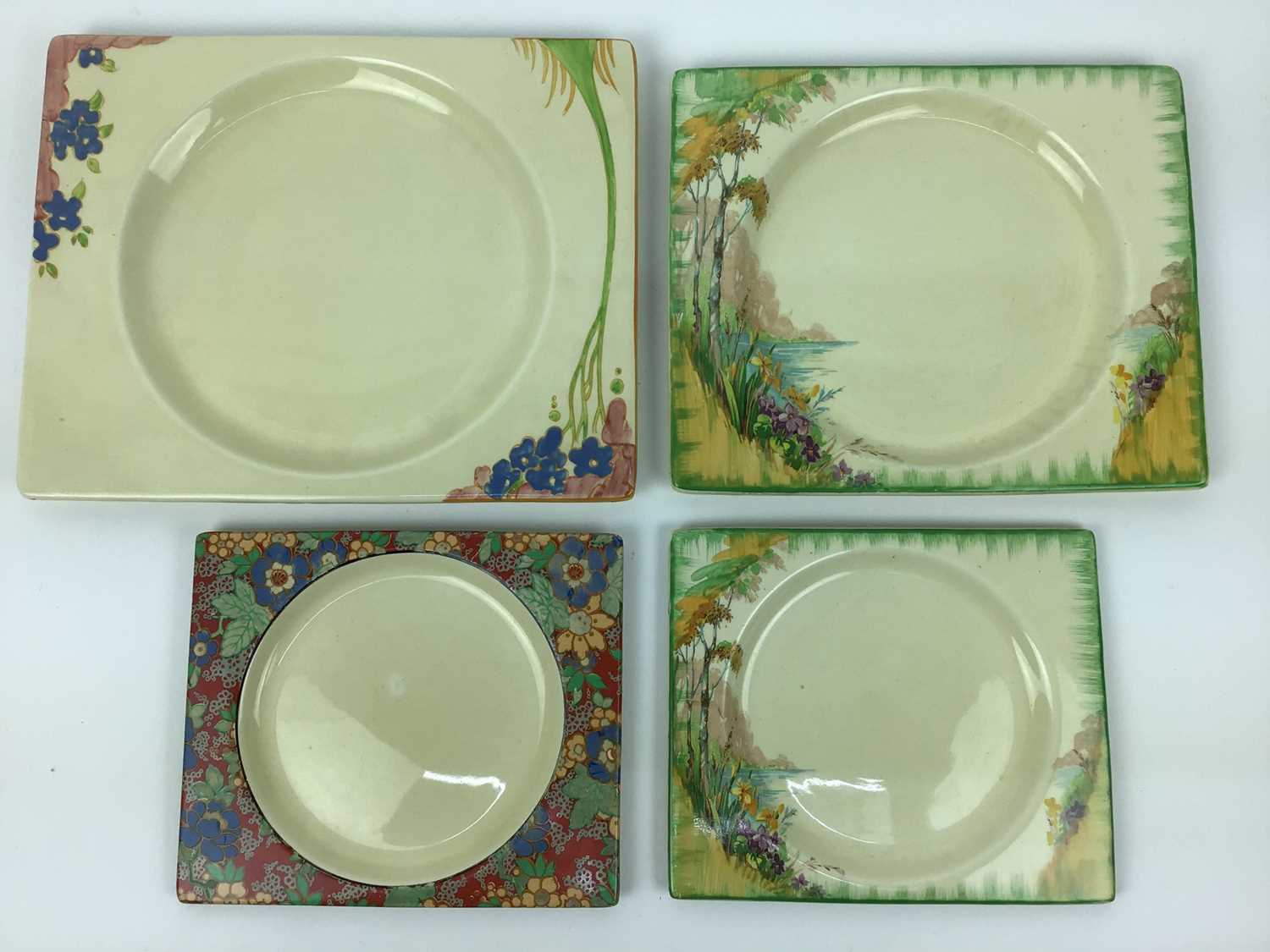 Collection of Clarice Cliff Royal Staffordshire The Biarritz rectangular plates, decorated in variou - Image 4 of 5