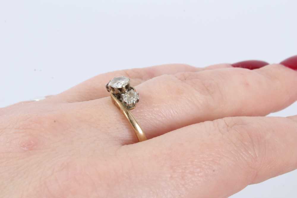 Diamond three stone ring with three old cut diamonds in cross-over claw setting on 9ct gold shank. E - Image 6 of 6