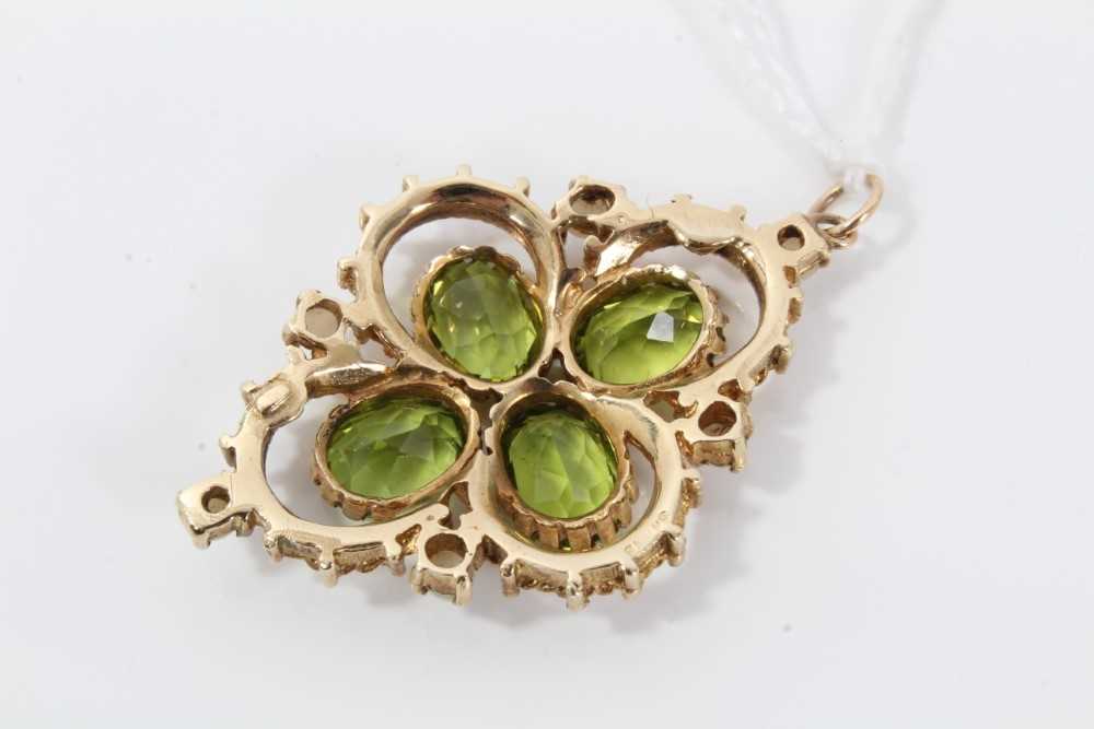 Victorian style 9ct gold peridot and cultured pearl pendant of quatrefoil form with four oval mixed - Image 2 of 3