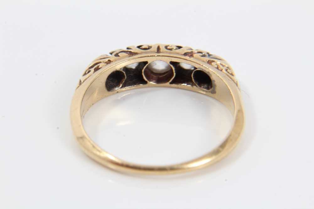 Late Victorian diamond five stone ring with five graduated old cut diamonds in carved gold claw sett - Image 3 of 6