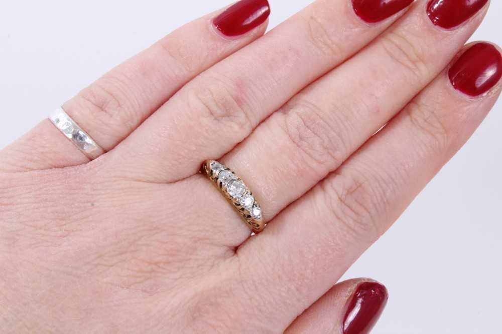 Late Victorian diamond five stone ring with five graduated old cut diamonds in carved gold claw sett - Image 6 of 6