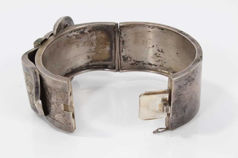 Victorian silver hinged bangle with buckle design - Image 5 of 6