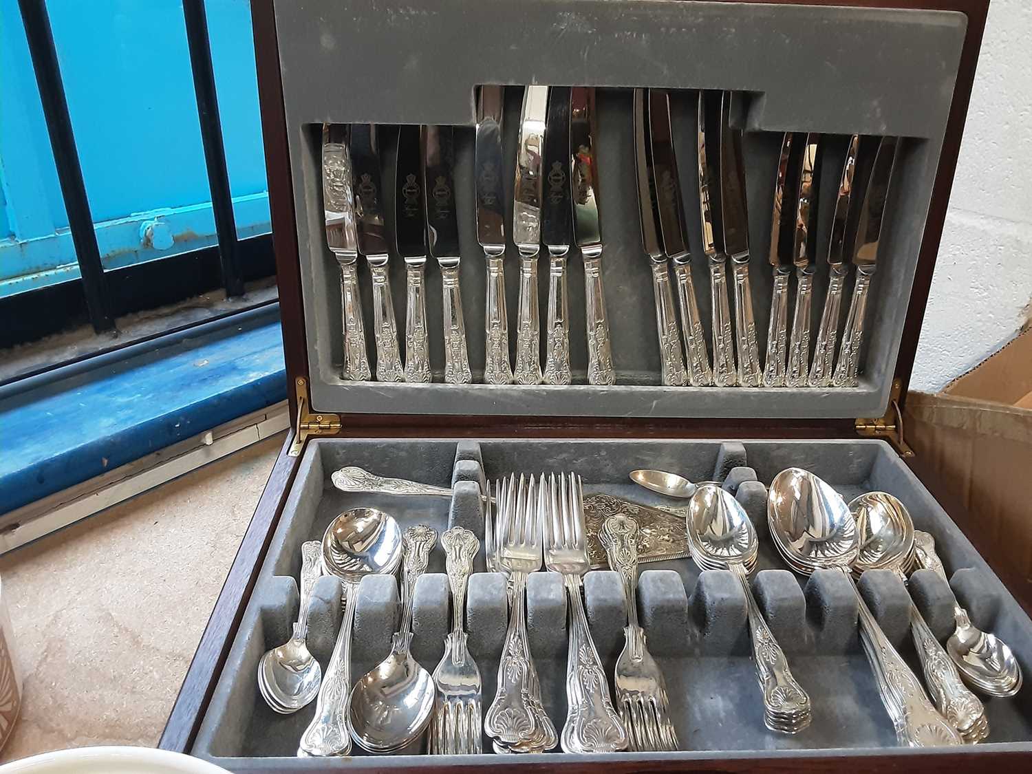 Silver plated canteen of cutlery