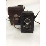 Voigtlander Brillant camera- numbered E243248, in brown leather case