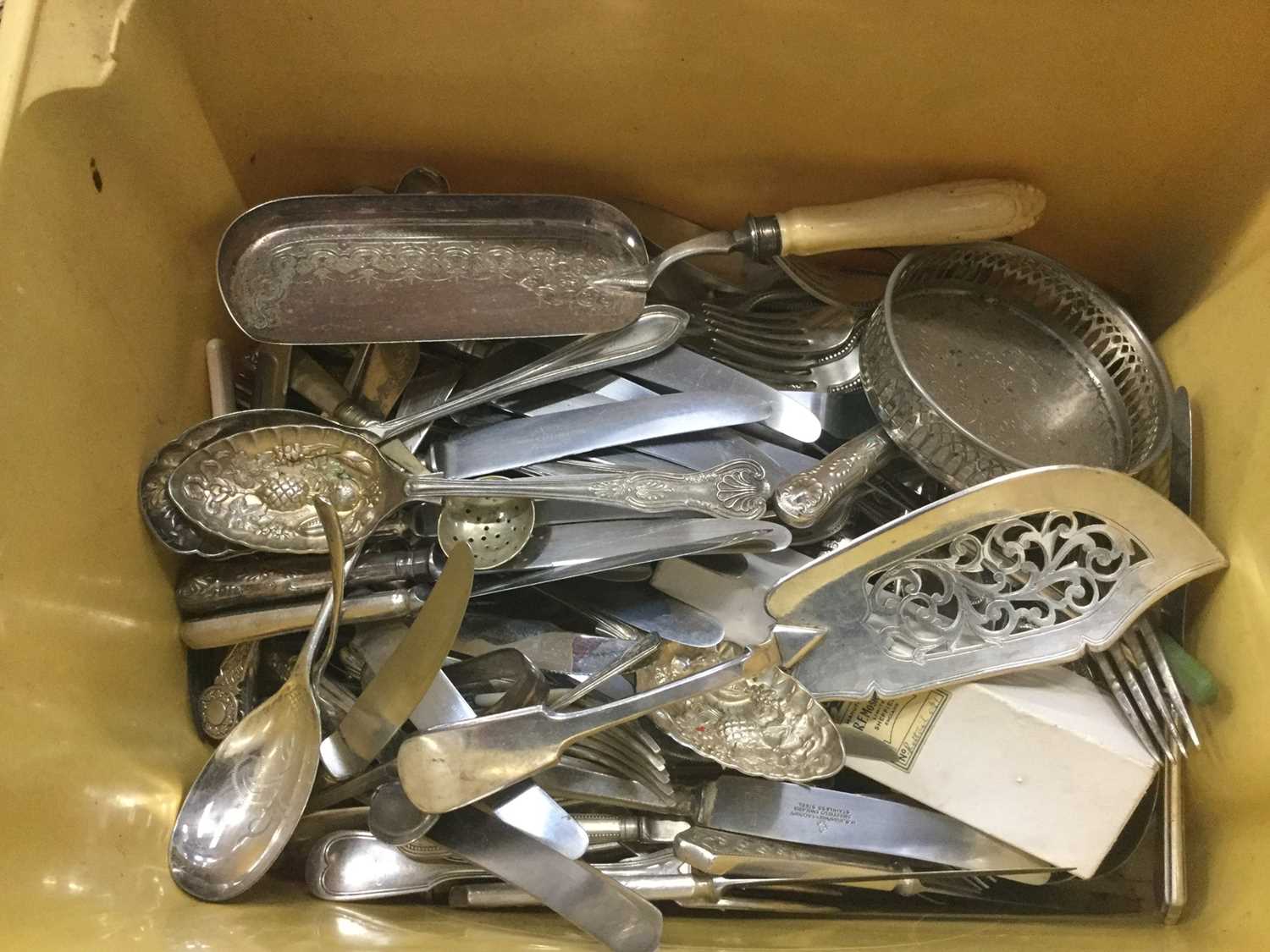 Large collection of silver plate to include cutlery, baskets, wine coasters, napkin rings and other - Image 2 of 2