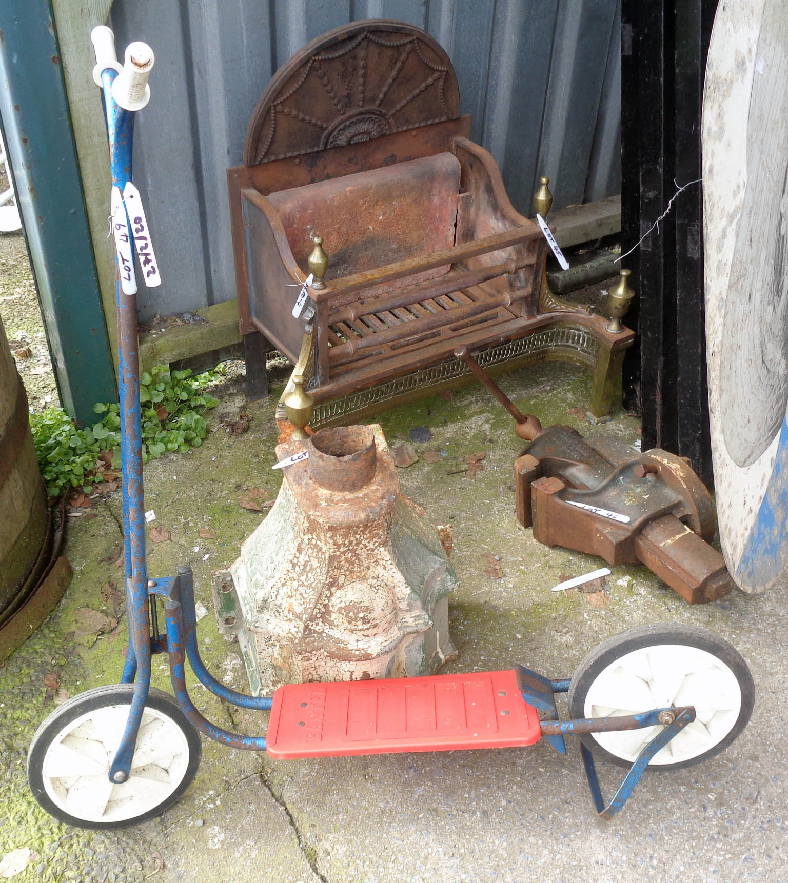 A vintage Bantel child's scooter