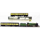 A vintage boxed Wrenn GWR W2222 Devizes Castle 4-6-0 locomotive, two loose Hornby Great Western