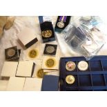 A quantity of collectable and commemorative coins