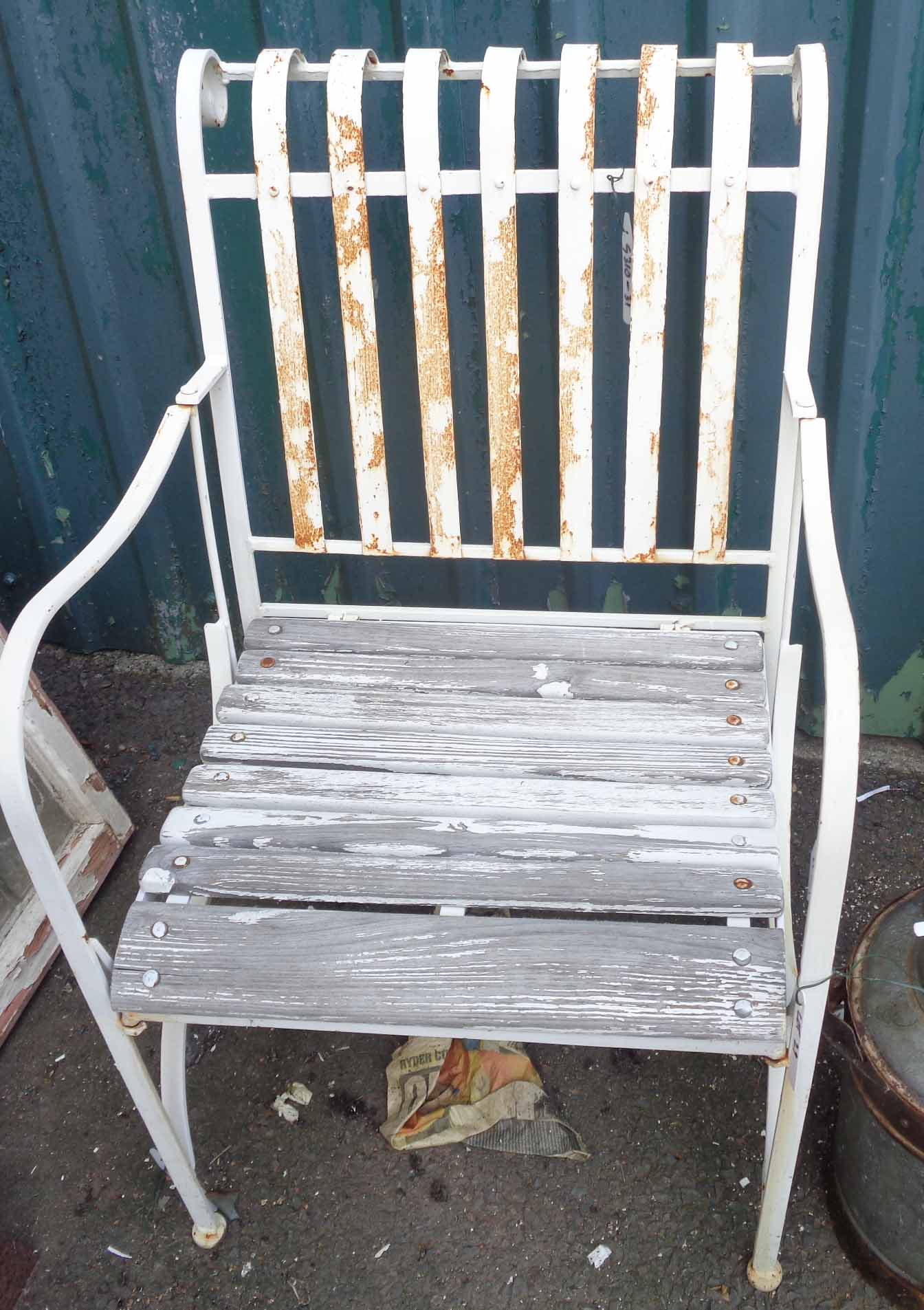 A modern iron garden folding armchair