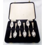 A cased set of six silver Kings pattern grapefruit spoons - Sheffield 1972