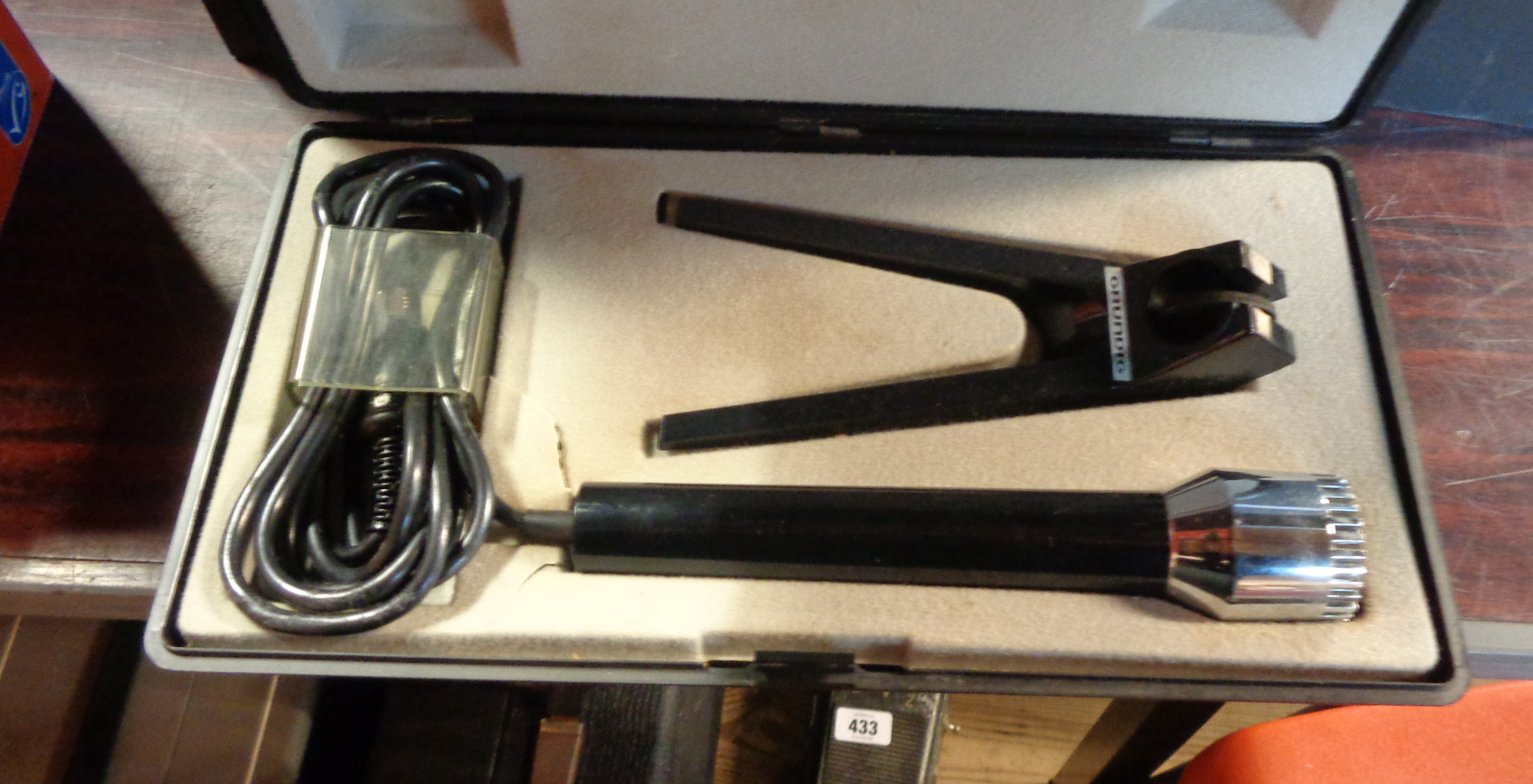 A Grundig GDM 313 microphone and stand