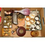 A SMALL BOX OF COLLECTRABLE ITEMS, to include brass weights, various napkin rings, Nailsea glass