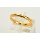 A 22CT GOLD BAND RING, of plain design, with 22ct hallmark, width 2mm, ring size N, approximate