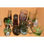 A COLLECTION OF STUDIO ART GLASS to include Caithness vases, Wedgwood glass animals, Mdina