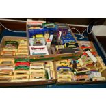 A QUANTITY OF BOXED AND UNBOXED MODERN DIECAST VEHICLES, to include E.F.E, Oxford Diecast, Corgi and