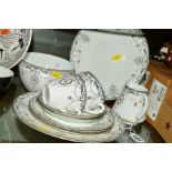 SHELLEY CHINA PART TEAWARES 'NEW YORK' SHAPE, No8414/6, to include milk jug, sugar bowl, two cups,