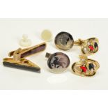 A SELECTION OF GENTLEMAN'S ACCESSORIES, to include two pairs of cufflinks, a pair of dress studs,