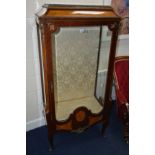 A REPRODUCTION LOUIS XV STYLE MAHOGANY AND ROSEWOOD BANDED BEVELLED GLASS SINGLE DOOR DISPLAY