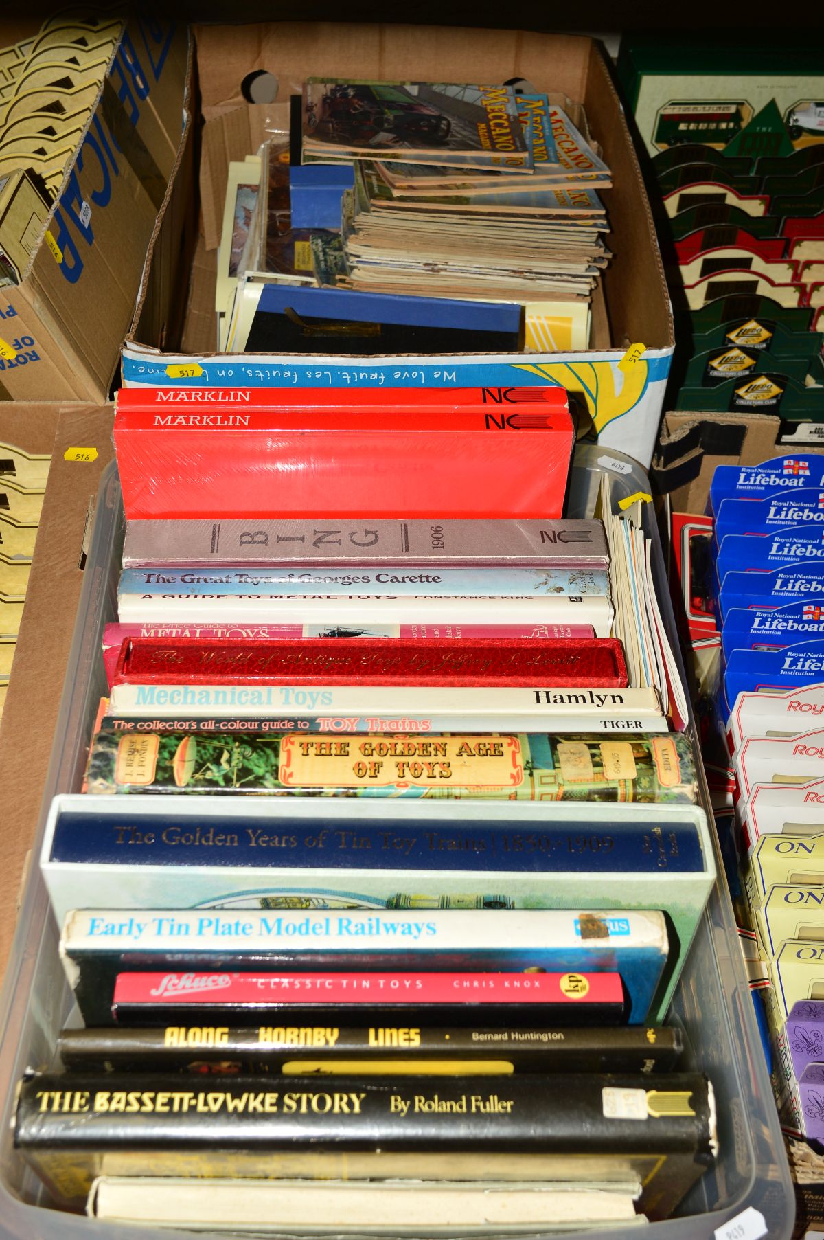 A QUANTITY OF TOY AND MODEL TRAIN HISTORY AND REFERENCE BOOKS, quantity of wartime and other Meccano