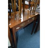 A GEORGIAN MAHOGANY SIDE TABLE with a single drawer, width 75cm x depth 41cm x height 71cm