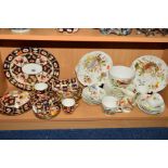 VICTORIAN DAVENPORT IMARI TEAWARES, '2614' pattern, comprising oval platter, covered muffin dish,