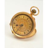 AN EARLY 20TH CENTURY 18CT GOLD OPEN FACE POCKET WATCH, the gold coloured face with black Roman