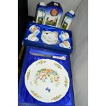 BOXED AYNSLEY 'COTTAGE GARDEN' to include four coffee cans and saucers and a cake plate and knife,