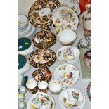 VICTORIAN DAVENPORT IMARI TEAWARES, '2614' pattern, comprising oval platter, covered muffin dish,