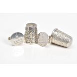 TWO SILVER THIMBLES AND A PAIR OF CUFFLINKS, both thimbles with Charles Horner hallmarks for
