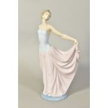 A LLADRO FIGURINE, 'The Dancer' No5050, sculptor Vincente Martinez, issued 1979, retired, height