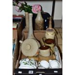 A BOX AND LOOSE CERAMICS, STONEWARE etc, to include Studio Pottery incised with P, Colclough china