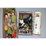 A QUANTITY OF UNBOXED AND ASSORTED PLAYWORN ACTION MAN FIGURES, CLOTHES AND ACCESSORIES, to