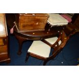 A VICTORIAN MAHOGANY WIND OUT DINING TABLE, with rounded ends and one additional leaf, extended