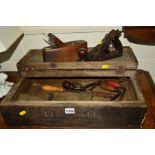 A VINTAGE TOOL CHEST with contents including a Record No4 hand planer, two hand drills etc