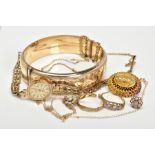 A SELECTION OF JEWELLERY, to include an Everite wristwatch with 9ct strap, a late Victorian oval