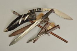 A SELECTION OF MILITARY ITEMS, comprising a WWI era Imperial German 'Butcher' bayonet and scabbard